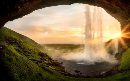 Land of Fire and Ice: Discovering the Raw Beauty of Iceland