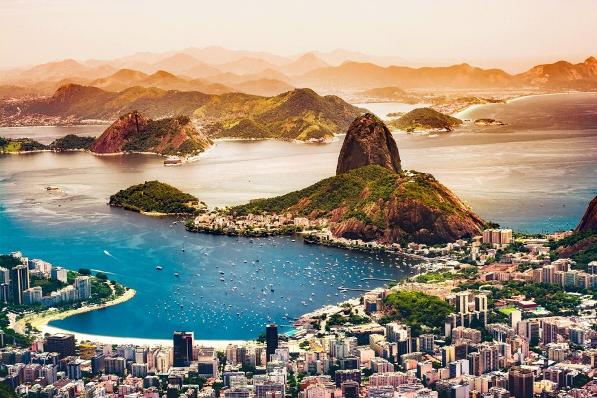 A Colorful Escape: Immerse Yourself in the Festivities of Rio de Janeiro