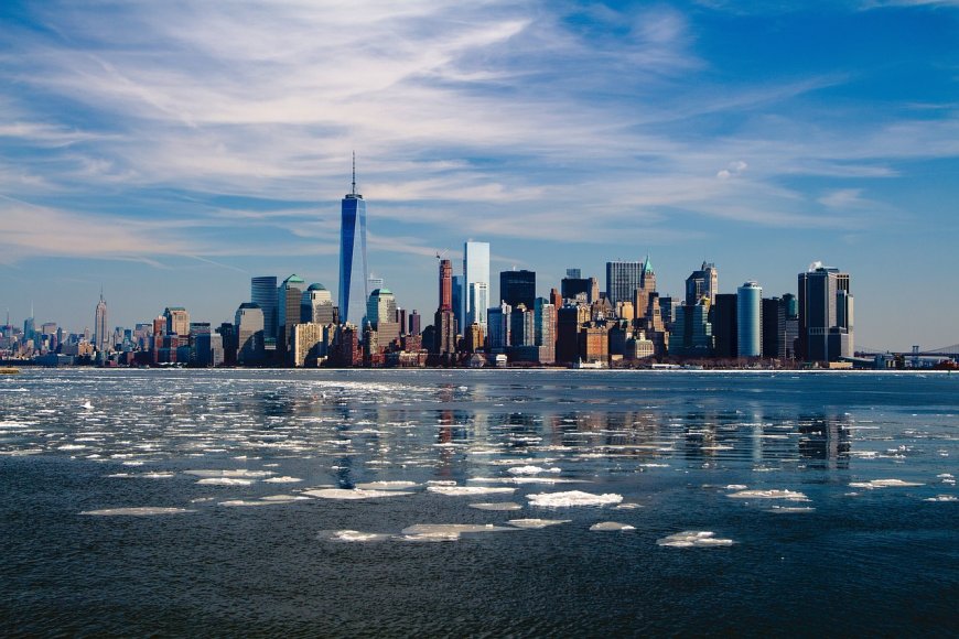 Urban Charms: Getting Lost in the Vibrant Streets of New York City