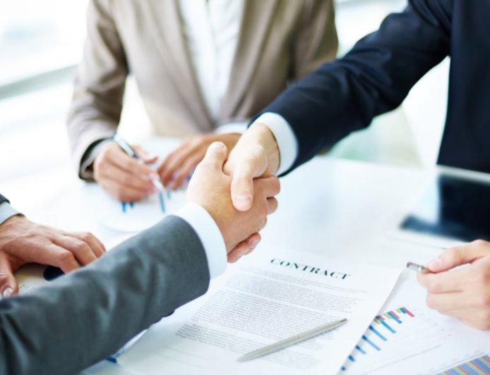 Master the Art of Negotiation: 10 Tips for Successfully Closing a Business Deal