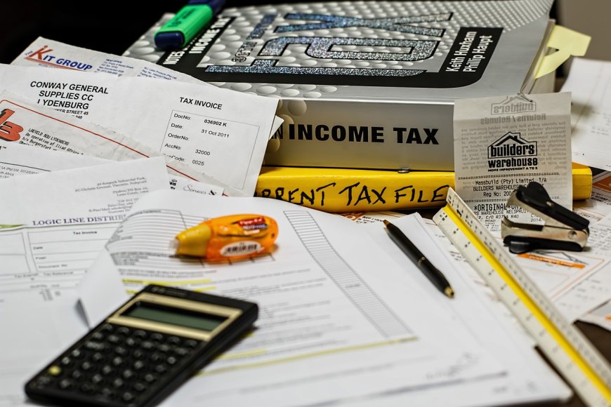 Mastering Tax Season: Essential Tips for Freelancers to File Taxes Successfully