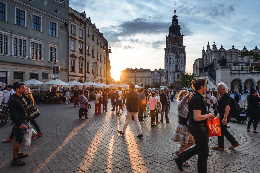 Unlock the Secrets: Travel Hacks for Avoiding Common Tourist Traps